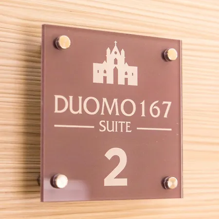 Duomo 167 招待所 4*
